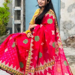 Exclusive Design Screen-Print Saree