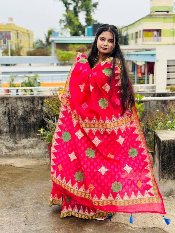 Exclusive Design Screen-Print Saree