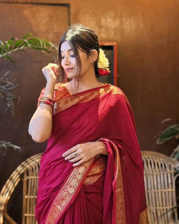 Semi Cutton Exclusive Nakshi Saree