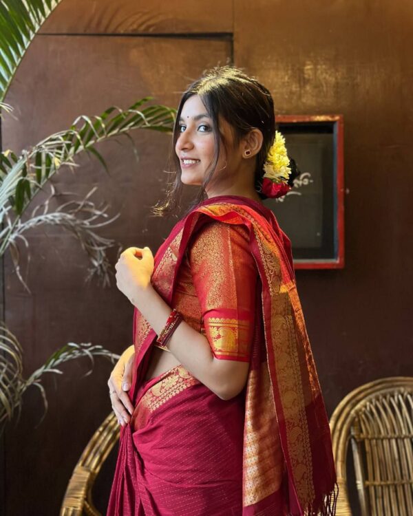 Semi Cutton Exclusive Nakshi Saree