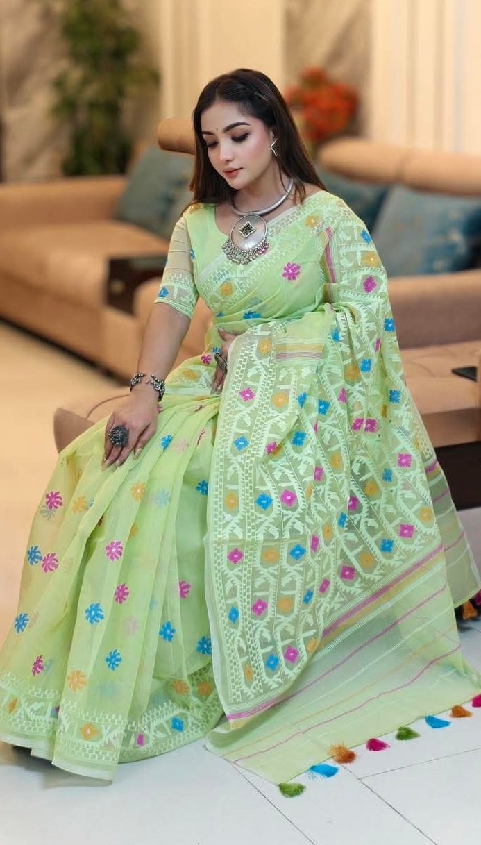 প্রিমিয়াম কোয়ালিটির জামদানী মোটিভ হাফ সিল্ক স্কিন প্রিন্ট শাড়ি + ব্লাউজ পিচ সহ (code-39) - Image 16