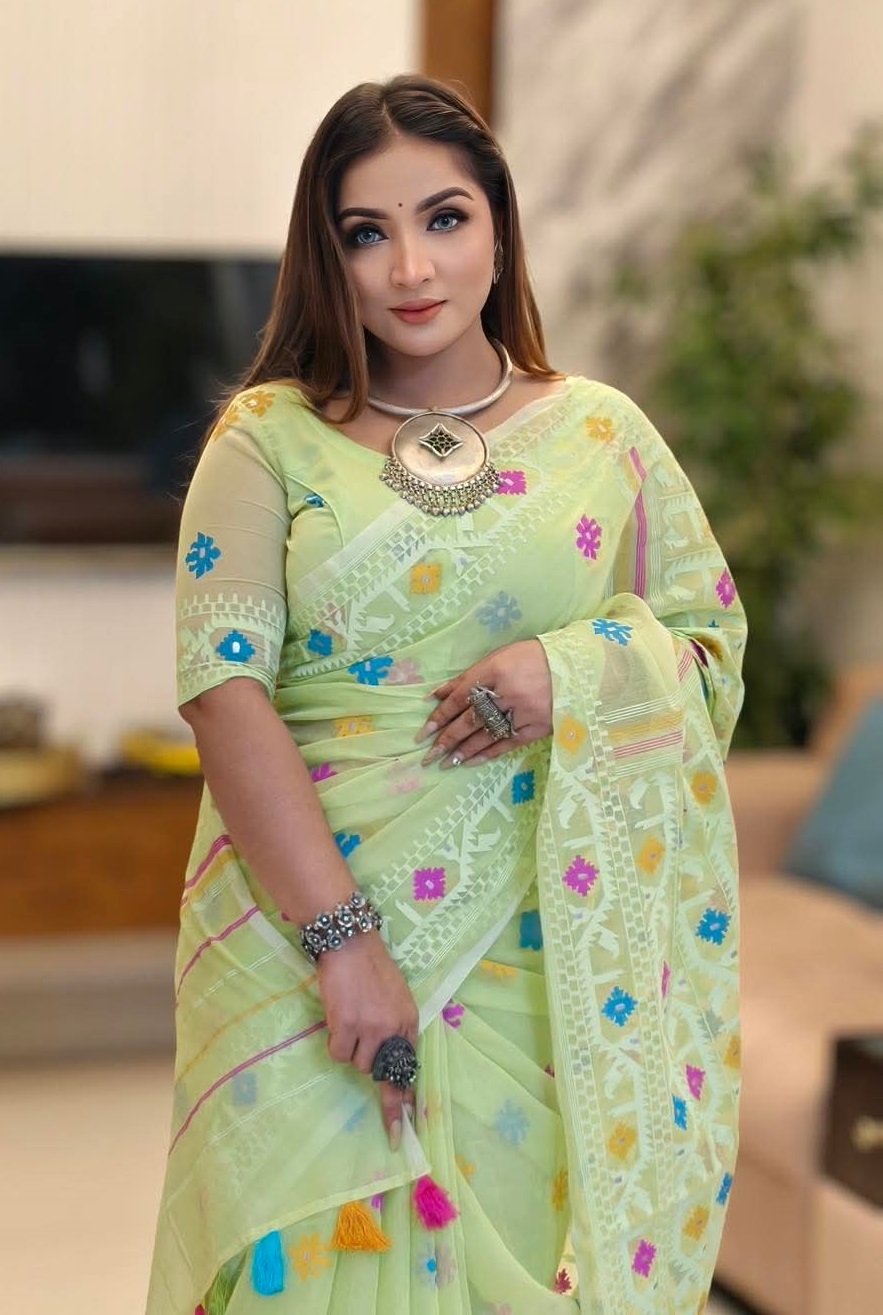 প্রিমিয়াম কোয়ালিটির জামদানী মোটিভ হাফ সিল্ক স্কিন প্রিন্ট শাড়ি + ব্লাউজ পিচ সহ (code-39) - Image 15