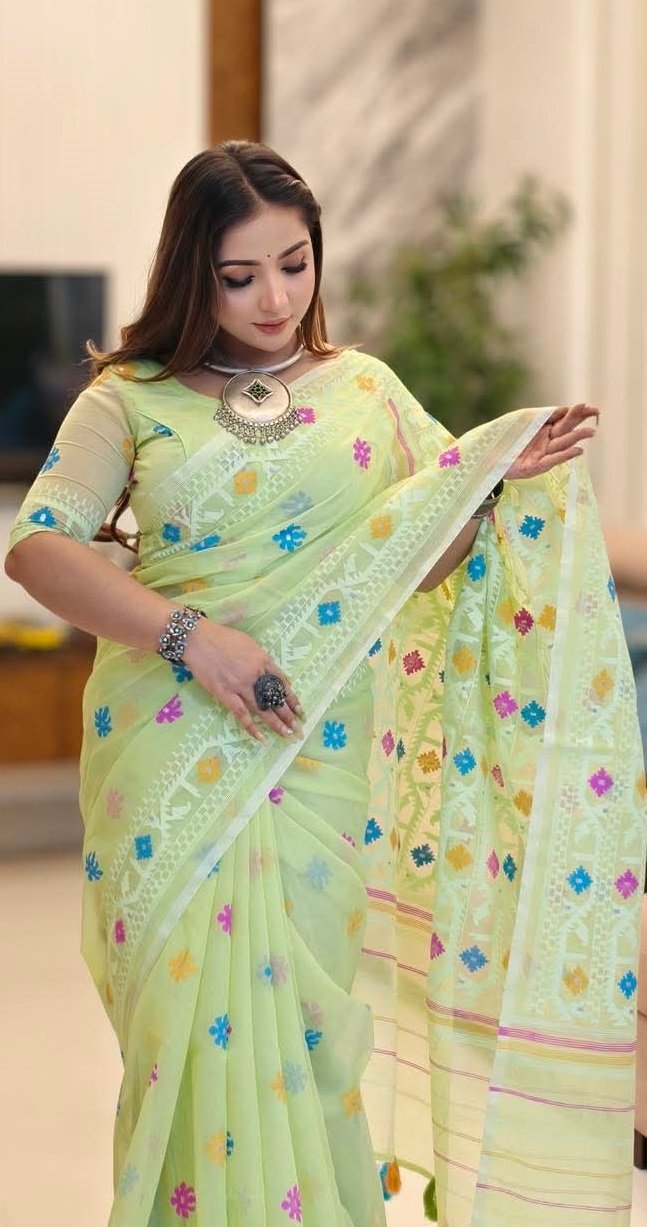 প্রিমিয়াম কোয়ালিটির জামদানী মোটিভ হাফ সিল্ক স্কিন প্রিন্ট শাড়ি + ব্লাউজ পিচ সহ (code-39) - Image 13